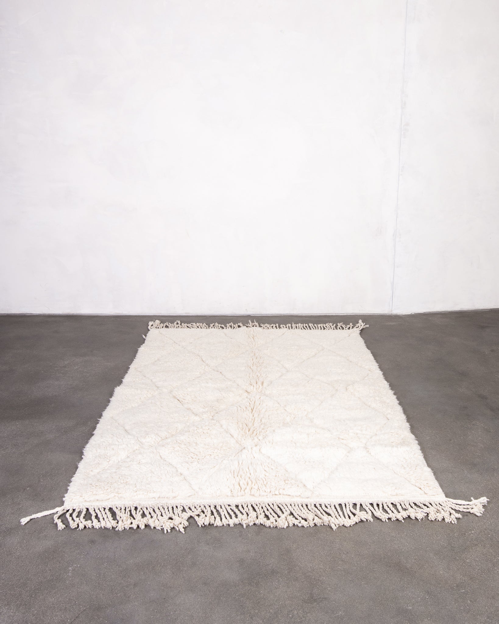 Modern designer handcrafted Berber rug from morocco Beniourain with beautiful colors and patterns
